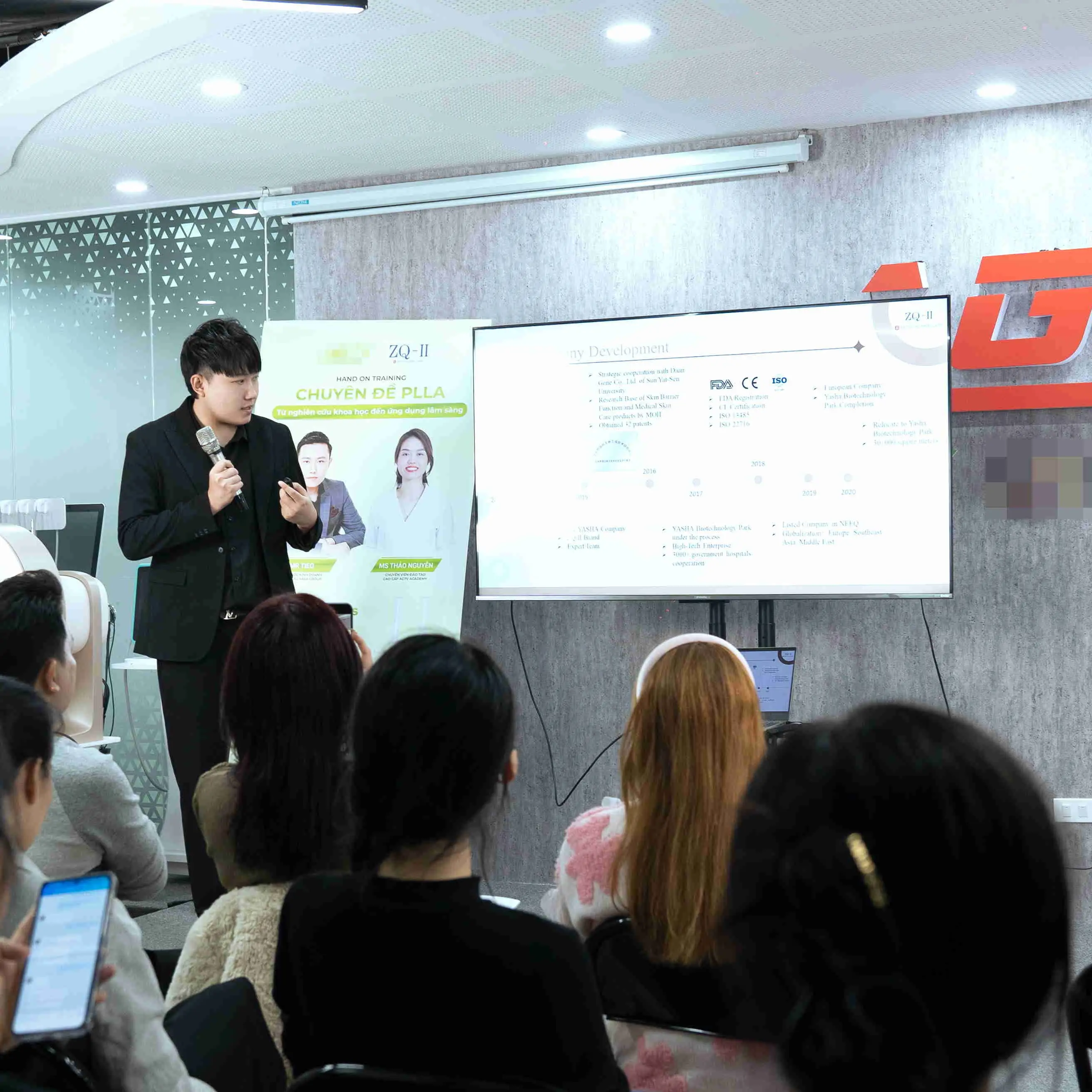 ZQ-II Exchange akademikoa Vietnam-en